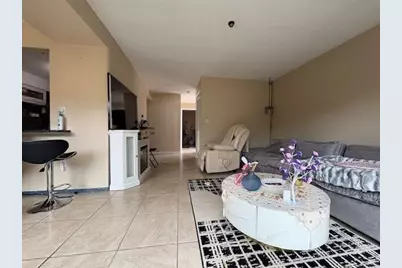 64 Laurelwood Dr #64, Stoughton, MA 02072 - Photo 5