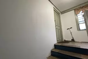 33 Gardner St, Portsmouth, NH 03840 - Photo 9