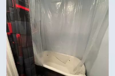 33 Gardner Street, Portsmouth, NH 03840 - Photo 13