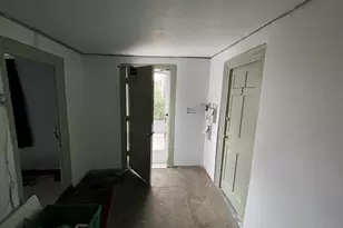 33 Gardner St, Portsmouth, NH 03840 - Photo 17