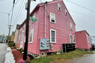 33 Gardner St, Portsmouth, NH 03840 - Photo 3