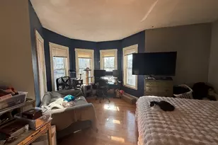 107 Bloomfield St, Boston, MA 02124 - Photo 3
