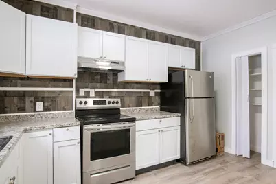 69 Winter St, Springfield, MA 01105 - Photo 9