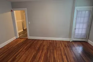 33 Harbor St, Salem, MA 01970 - Photo 5