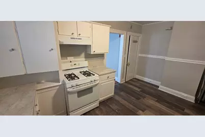 33 Harbor St #1R, Salem, MA 01970 - Photo 3