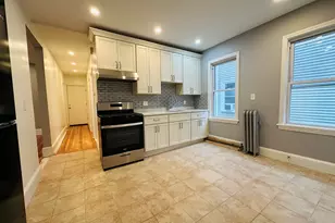 28 Melbourne St, Boston, MA 02124 - Photo 9