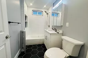 28 Melbourne St, Boston, MA 02124 - Photo 19