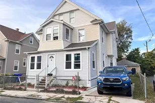 18 Greenacre Square, Springfield, MA 01105 - Photo 1