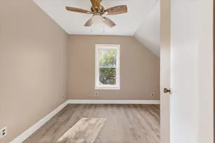 17 Otis St, Warren, MA 01083 - Photo 19
