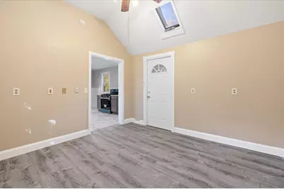 17 Otis St, Warren, MA 01083 - Photo 9