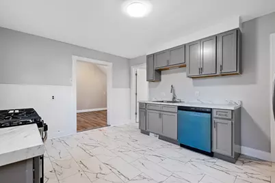 17 Otis St, Warren, MA 01083 - Photo 5