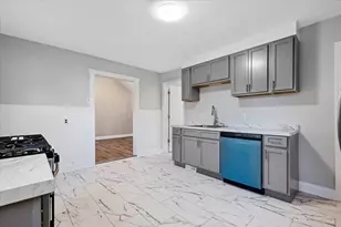 17 Otis St, Warren, MA 01083 - Photo 5