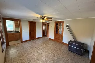 306 Franklin Rd, Fitchburg, MA 01420 - Photo 3