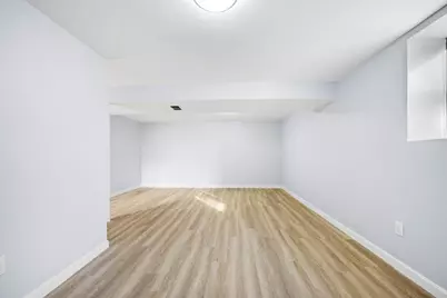 164 Bradley St, Lowell, MA 01850 - Photo 5