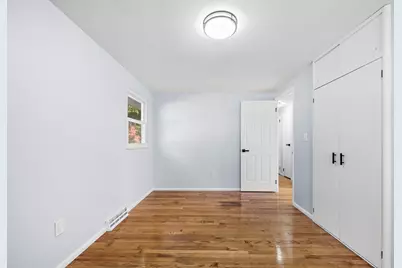 164 Bradley St, Lowell, MA 01850 - Photo 7