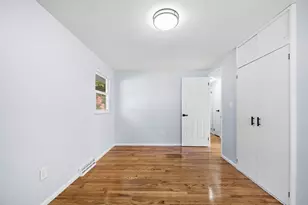 164 Bradley St, Lowell, MA 01850 - Photo 7