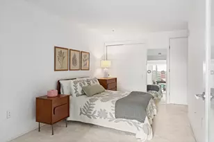 2 Earhart St, Cambridge, MA 02141 - Photo 9