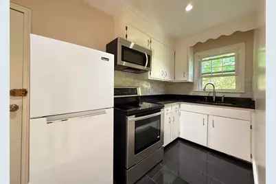 1 Dexter St #5, Malden, MA 02148 - Photo 3