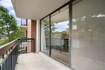 60 Longwood Ave #307, Brookline, MA 02446 - Photo 9