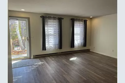 5 Hinman St #4, Sturbridge, MA 01518 - Photo 5