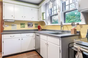 39 Central St, Middleton, MA 01949 - Photo 5