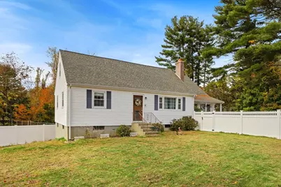 27 Pollard Dr, Millis, MA 02054 - Photo 3