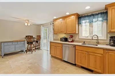 27 Pollard Dr, Millis, MA 02054 - Photo 9