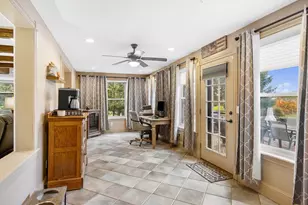 4 Lincoln St, Lunenburg, MA 01462 - Photo 11