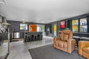 38 Appleton St, Saugus, MA 01906 - Photo 3