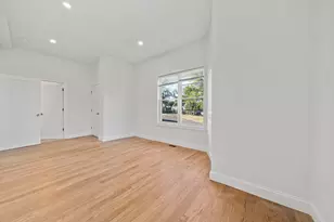 417 Commerical St, Weymouth, MA 02188 - Photo 17