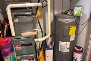 25 Alpine St, Boston, MA 02136 - Photo 9