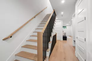 956 Walnut St, Newton, MA 02461 - Photo 3