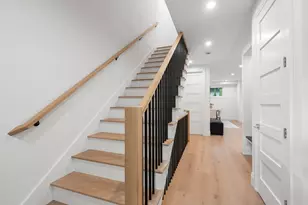 956 Walnut St, Newton, MA 02461 - Photo 3