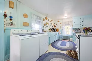 38 W Main St, Millbury, MA 01527 - Photo 11