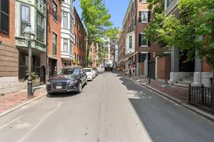 6 Walnut St, Boston, MA 02108 - Photo 17