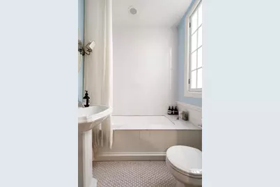 6 Walnut St #3, Boston, MA 02108 - Photo 11
