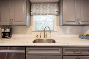 18 Tisdale Dr, Dover, MA 02030 - Photo 11