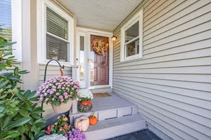 18 Tisdale Dr, Dover, MA 02030 - Photo 3