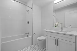 301 Border St, Boston, MA 02128 - Photo 15