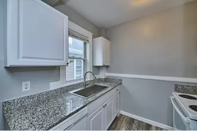 41 Salem St. #2L, Salem, MA 01970 - Photo 9