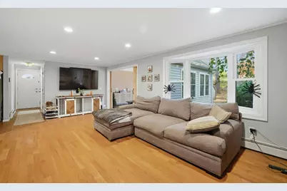 72 Tanglewood Dr, East Longmeadow, MA 01028 - Photo 9