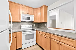 79 Fountain Ln, Weymouth, MA 02191 - Photo 5