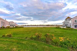 19 Harbourside Rd, Quincy, MA 02171 - Photo 33