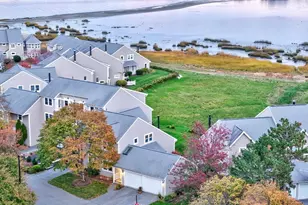 19 Harbourside Rd, Quincy, MA 02171 - Photo 35