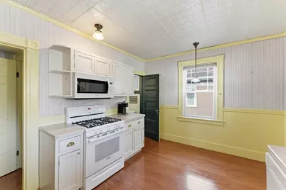 106 Magnolia Terrace, Springfield, MA 01108 - Photo 17