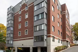 200 Ledgewood Dr, Stoneham, MA 02180 - Photo 3