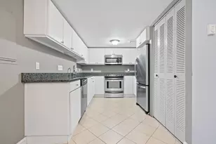 51 Melrose St, Melrose, MA 02176 - Photo 9