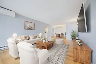 51 Melrose St, Melrose, MA 02176 - Photo 5