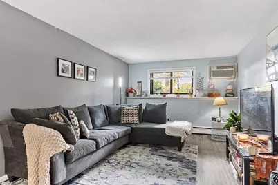 655 W Lowell Ave #6, Haverhill, MA 01832 - Photo 3