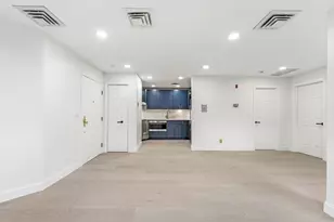 58 Merrimac St, Newburyport, MA 01950 - Photo 9